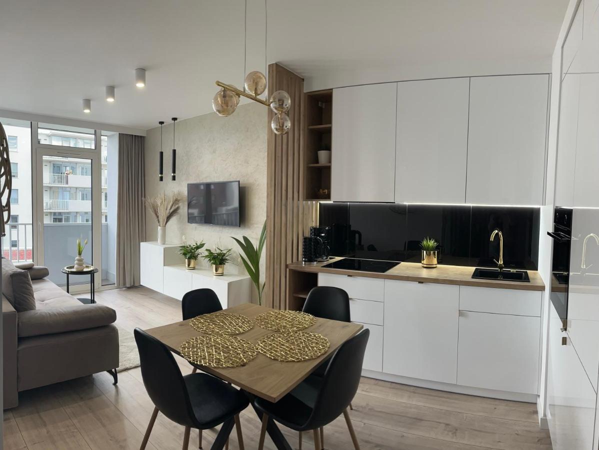 Nowoczesny Apartament Z Garazem Morelova Gdańsk Exteriör bild